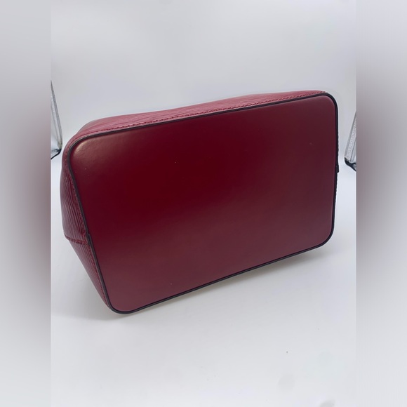 LV NÈONOÈ Epi Bag - Picture 7 of 14